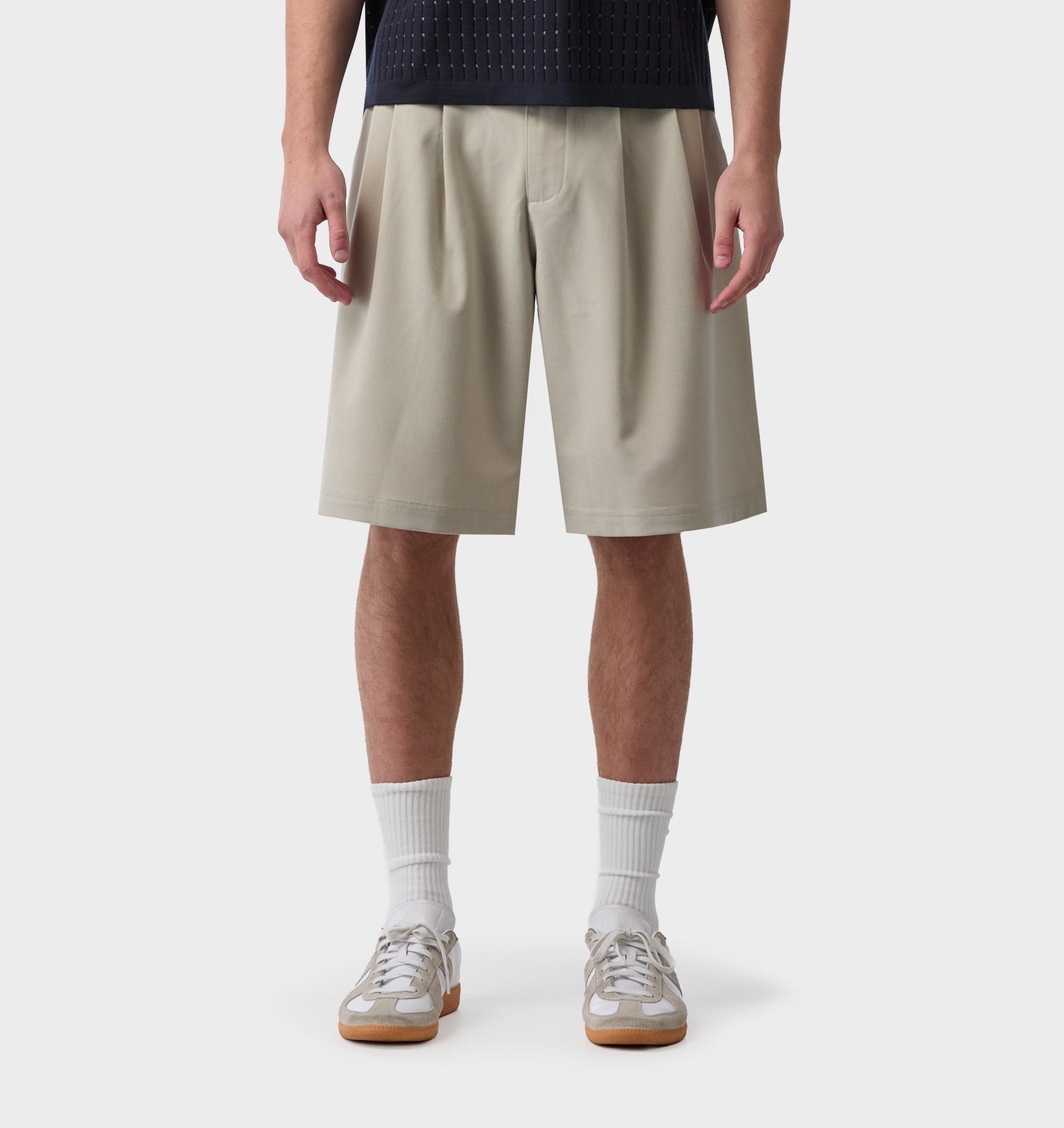Alby Pleated Short - Stone