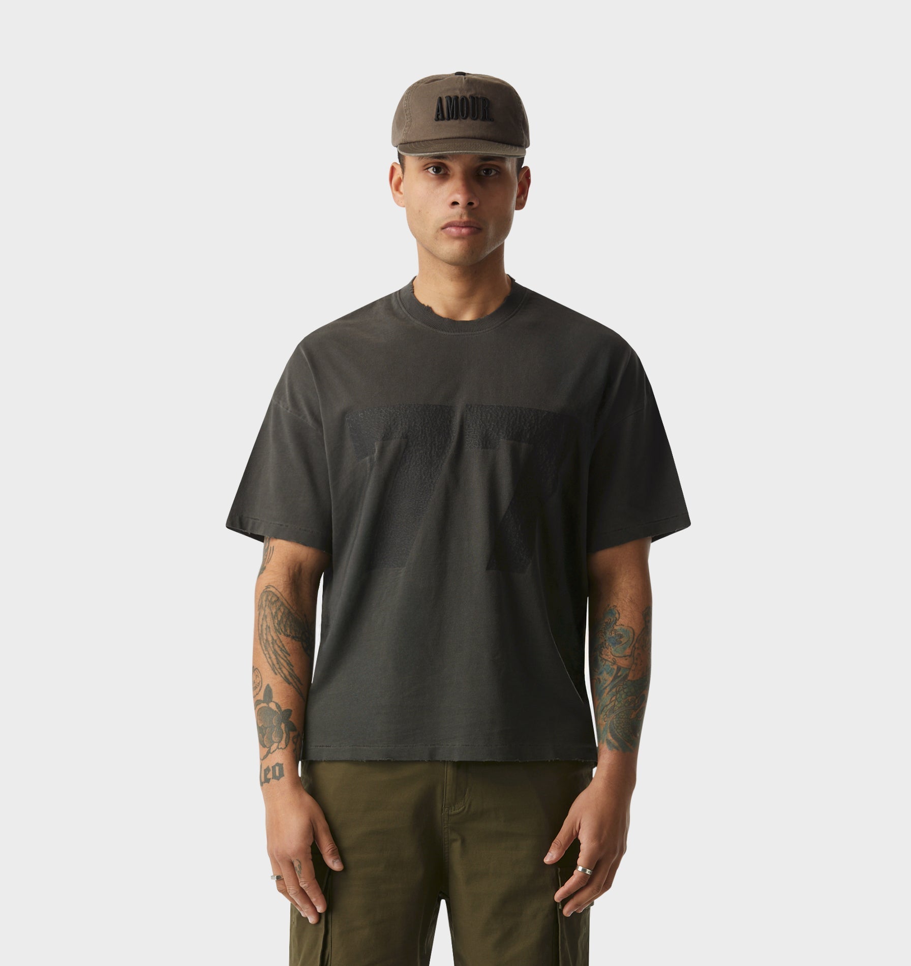 77 Lewi Tee - Washed Black
