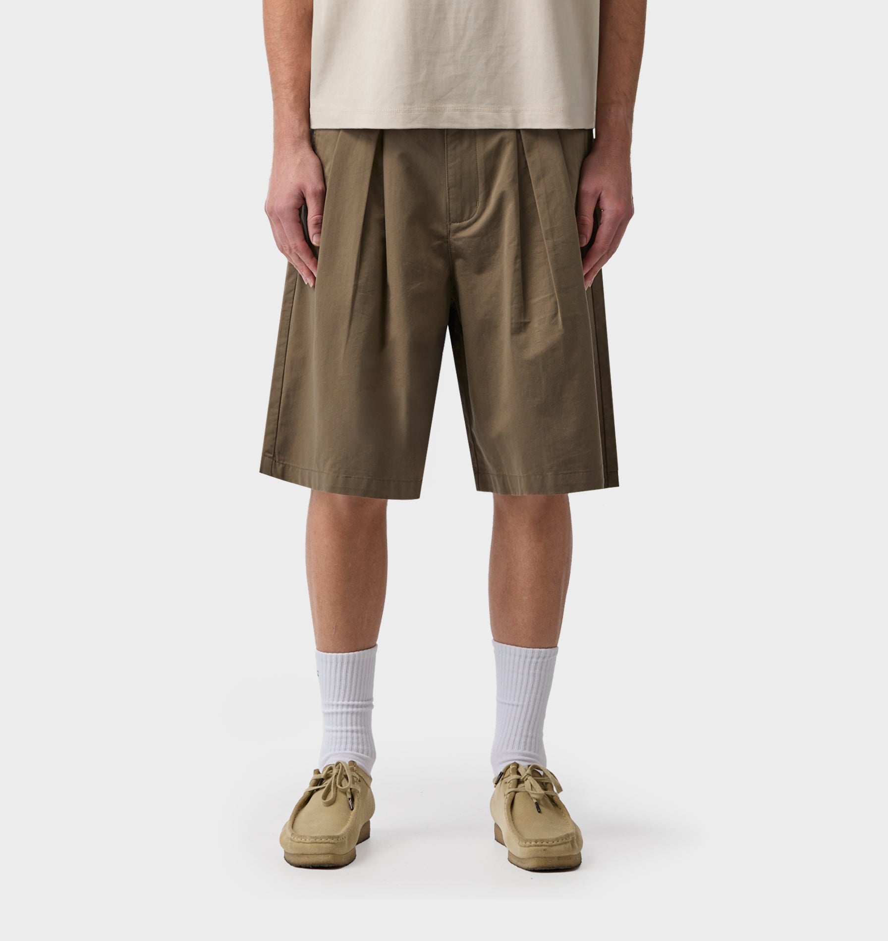 Wide Pleat Short - Mushroom