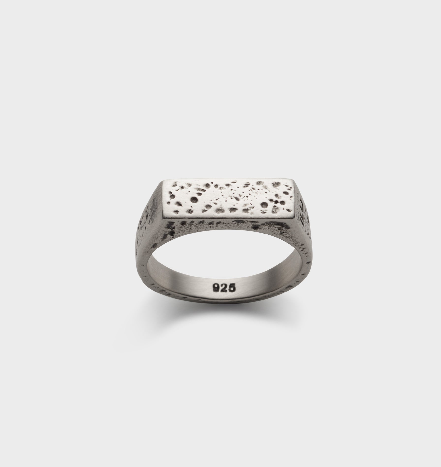 Flat ILU Signet Ring - Silver