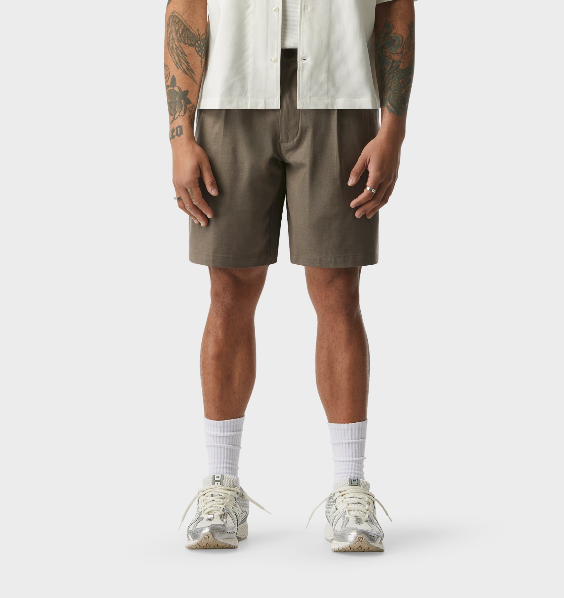 Quincy Pleated Short - Mushroom