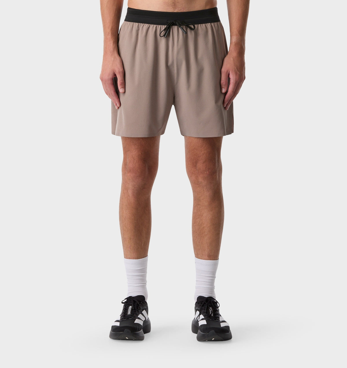 Active 4.5 Inch Run Short - Mushroom