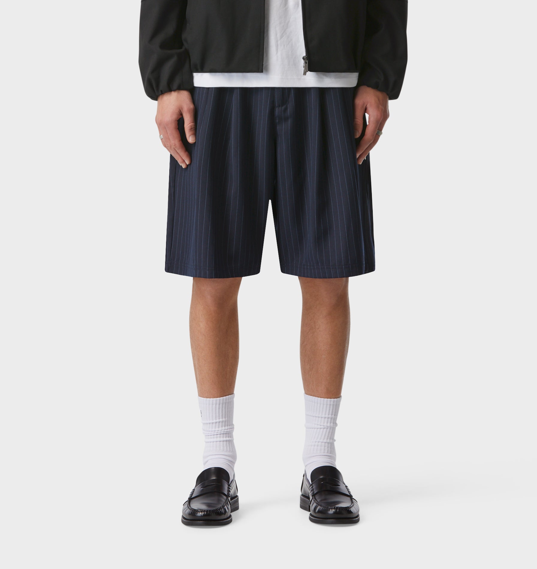 Alby Pleated Short - Blue Pinstripe