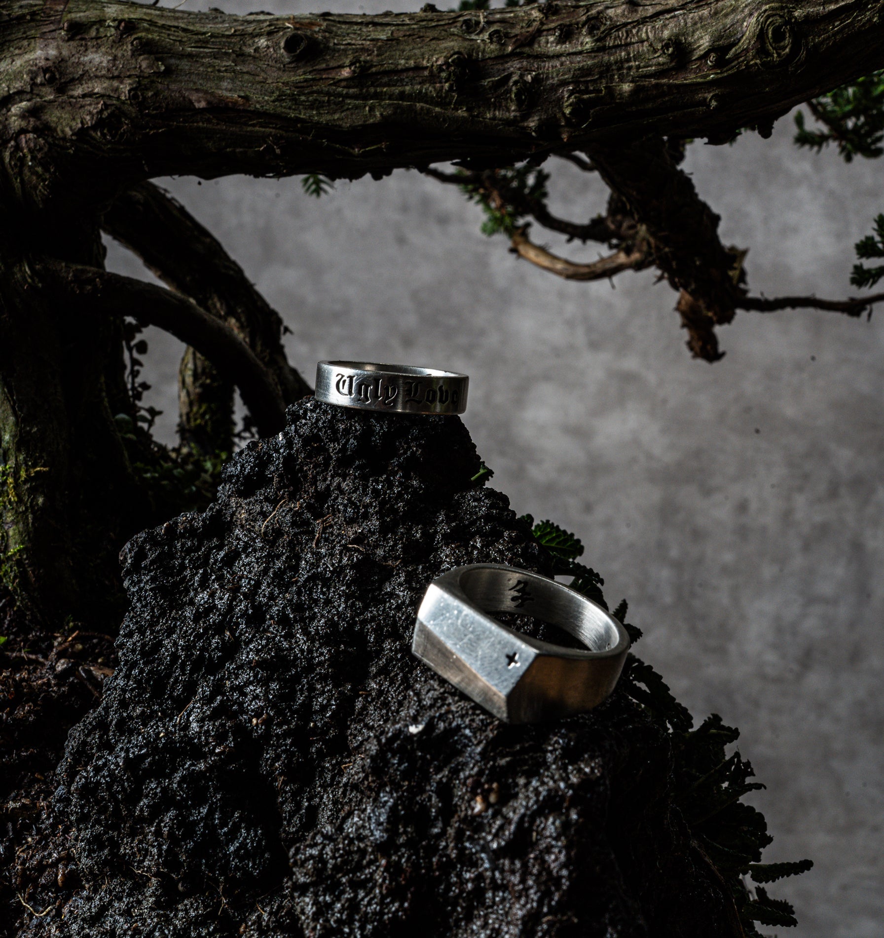 Angled Signet Ring - Silver