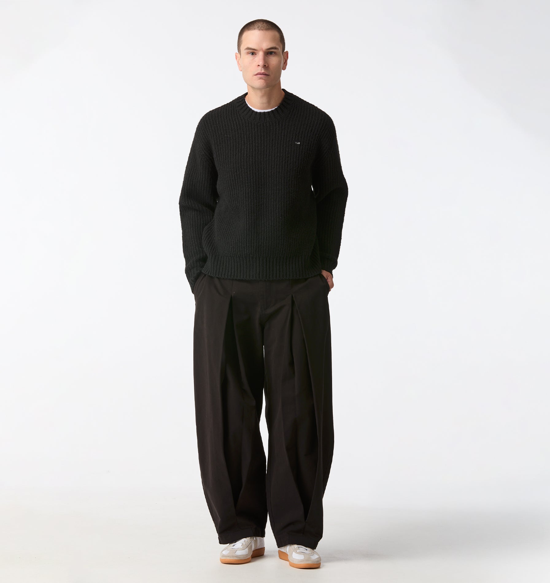 Box Pleat Pant - Black