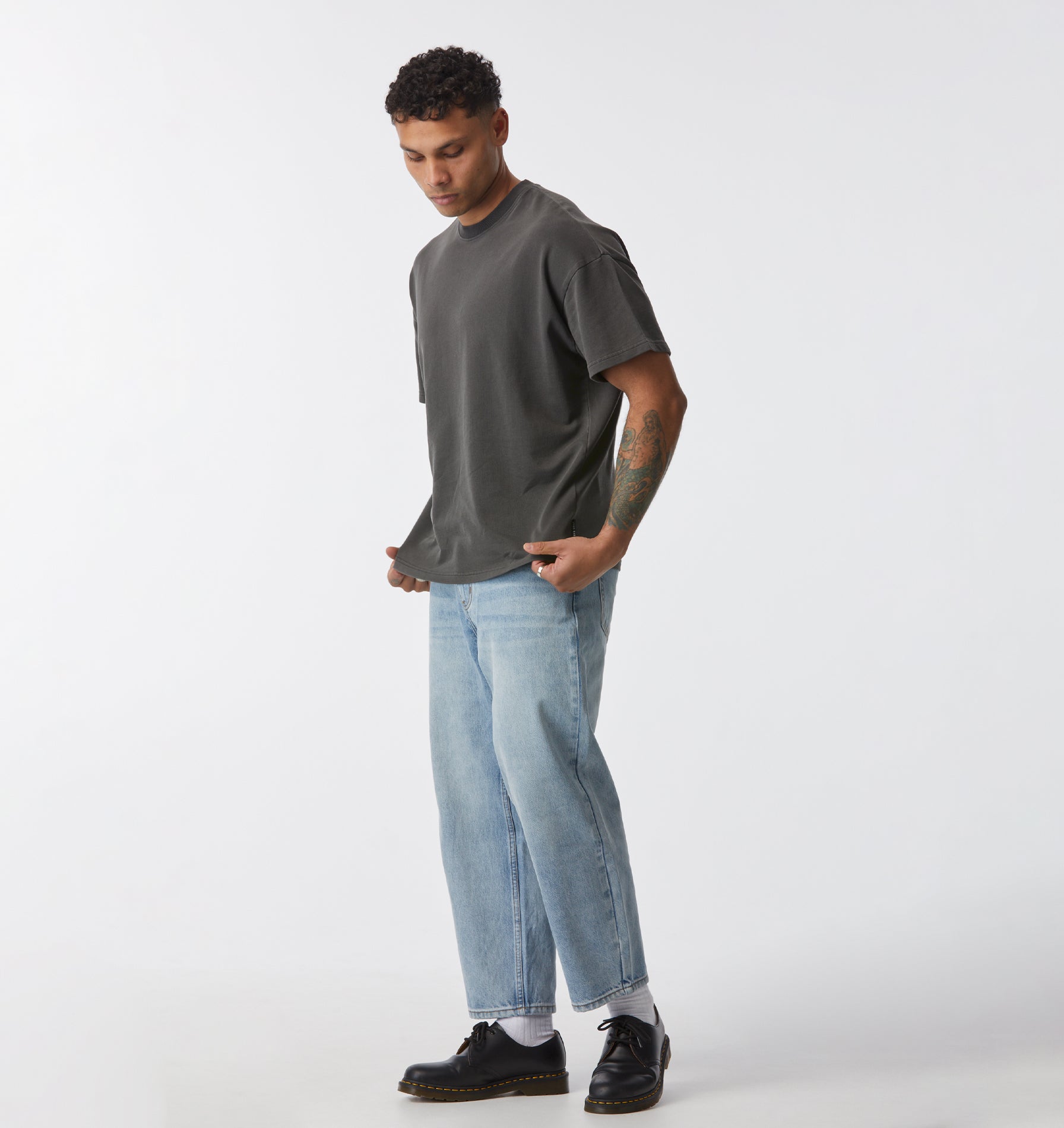 Heavy Lewi Tee - Washed Black