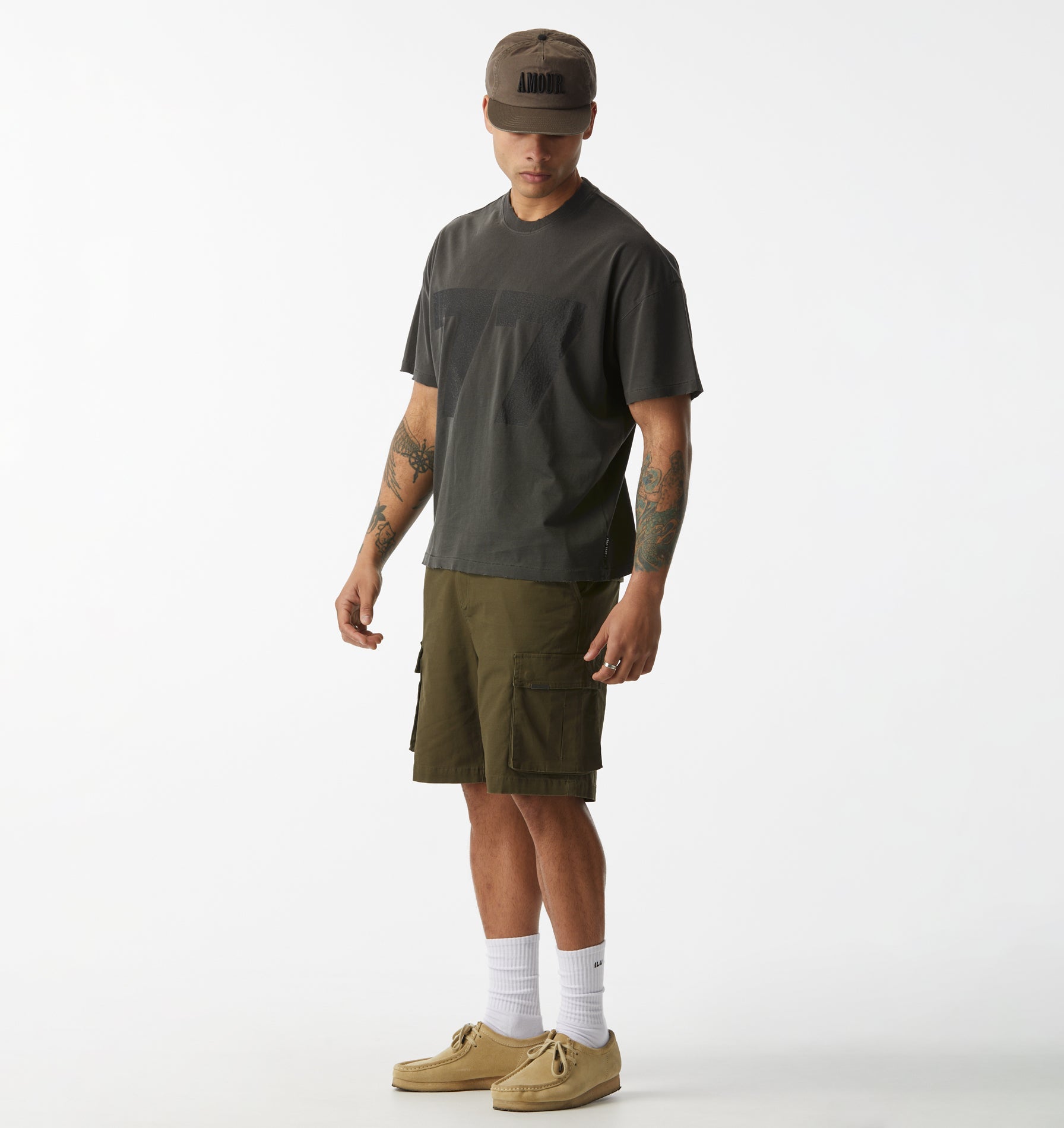 77 Lewi Tee - Washed Black