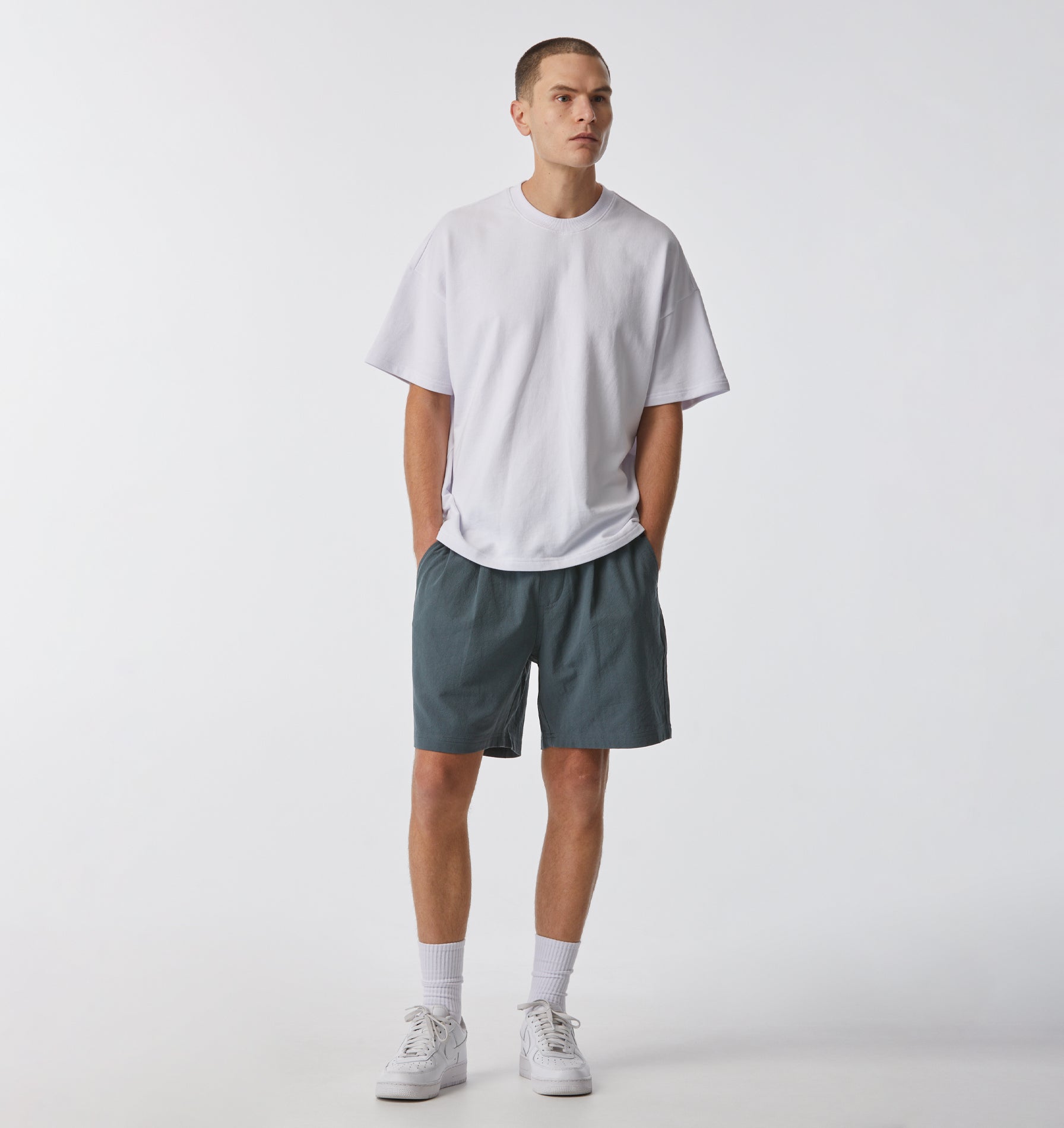 Linen Michael Pleat Short - Bottle Green