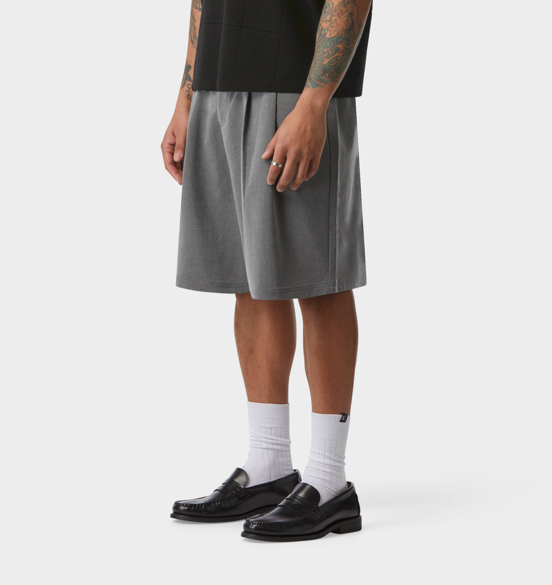 Alby Pleated Short - Grey Marle