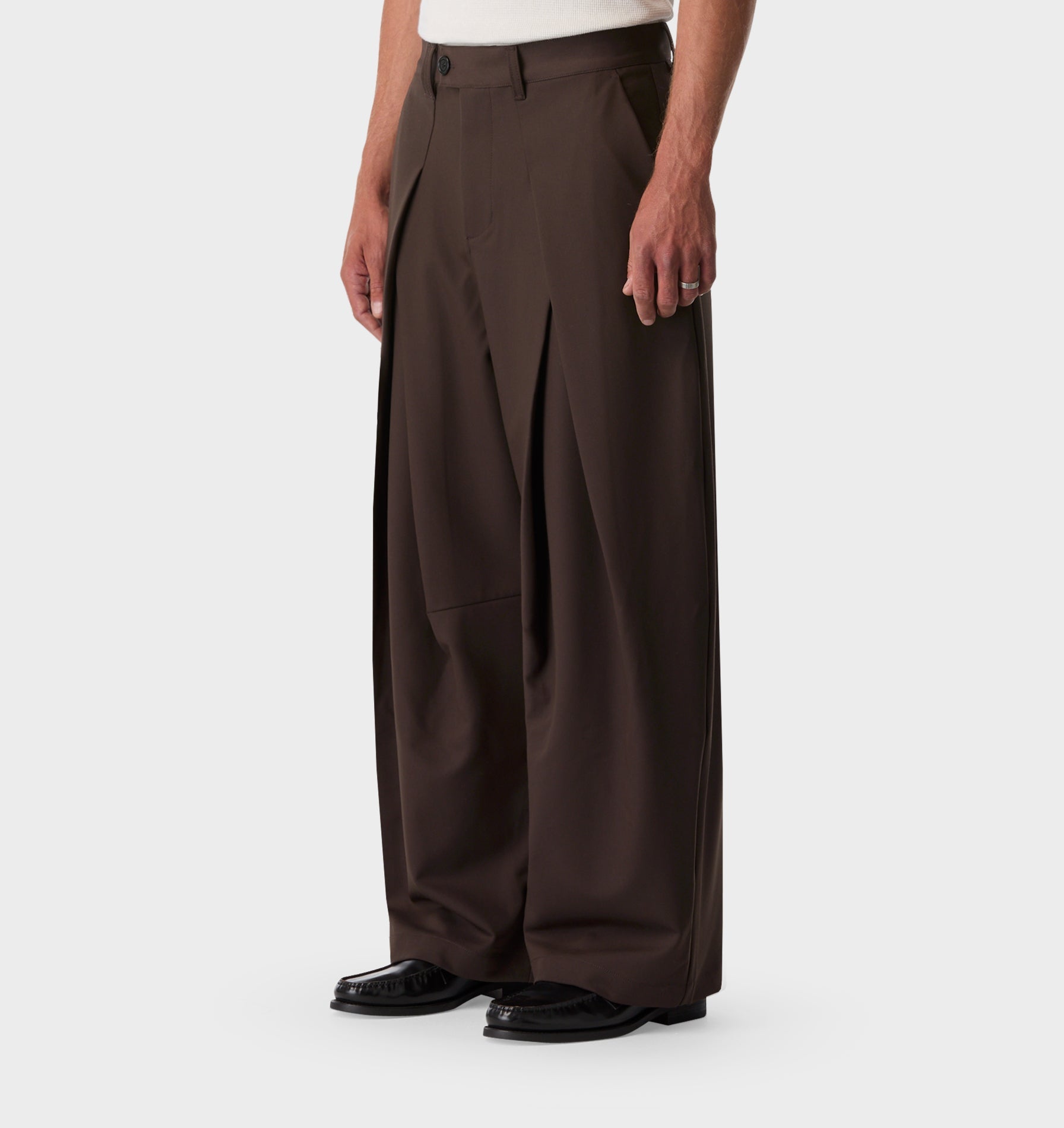 Vermont Pleat Pant - Brown | I Love Ugly US