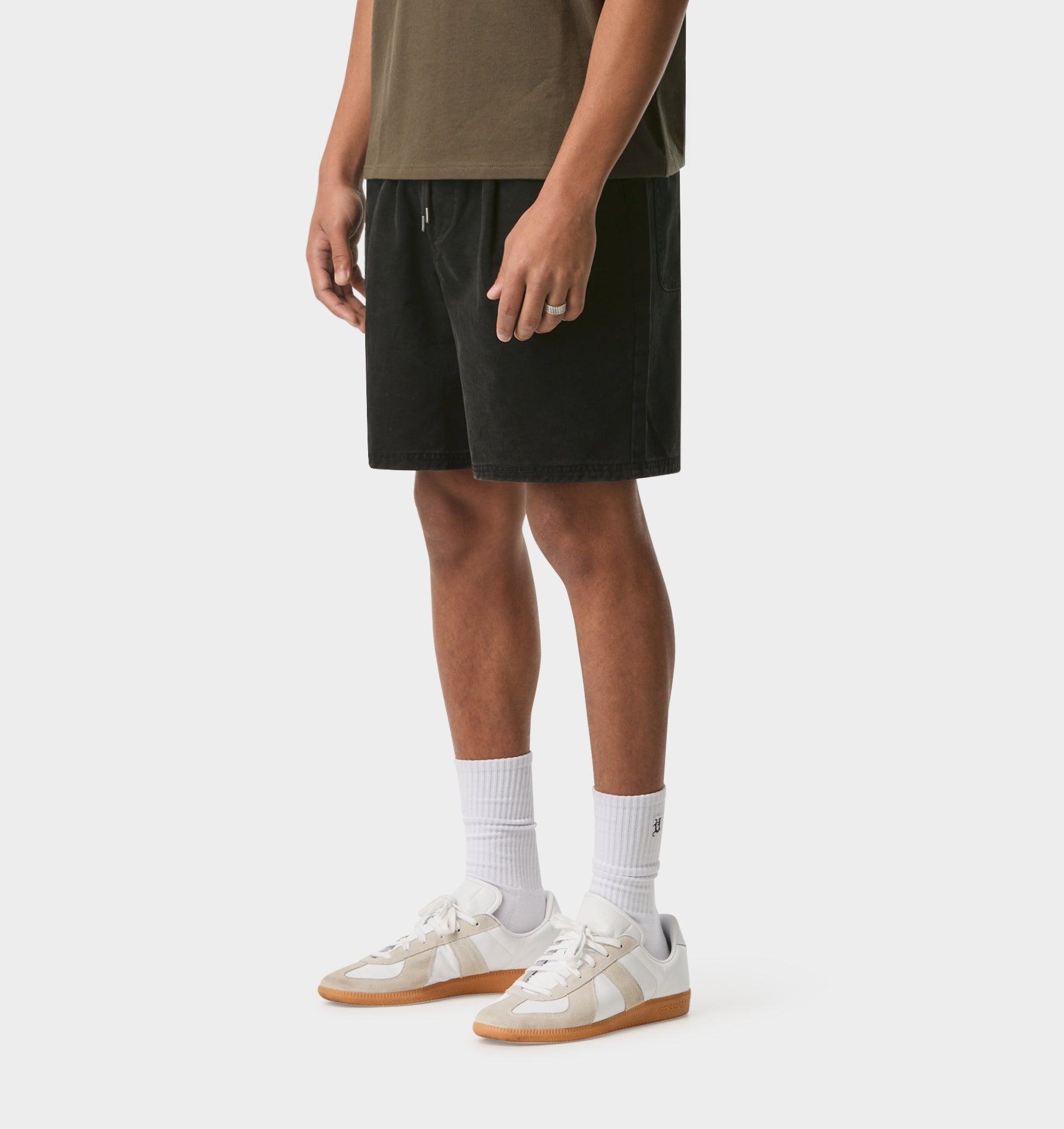 Michael Pleat Short - Black