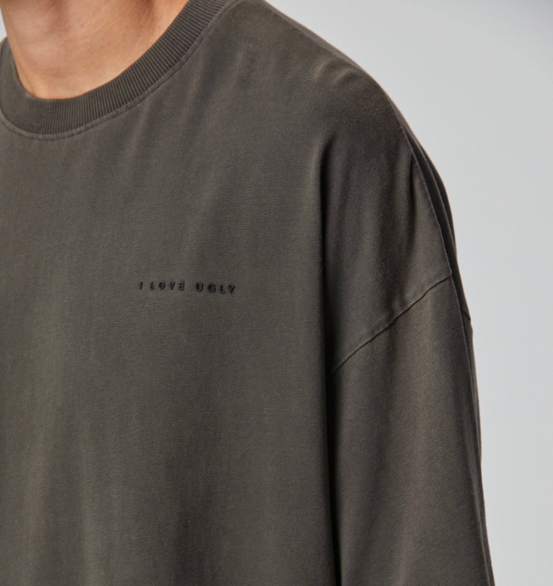 Box Fit Tee in Washed Black I Love Ugly US - Main Image