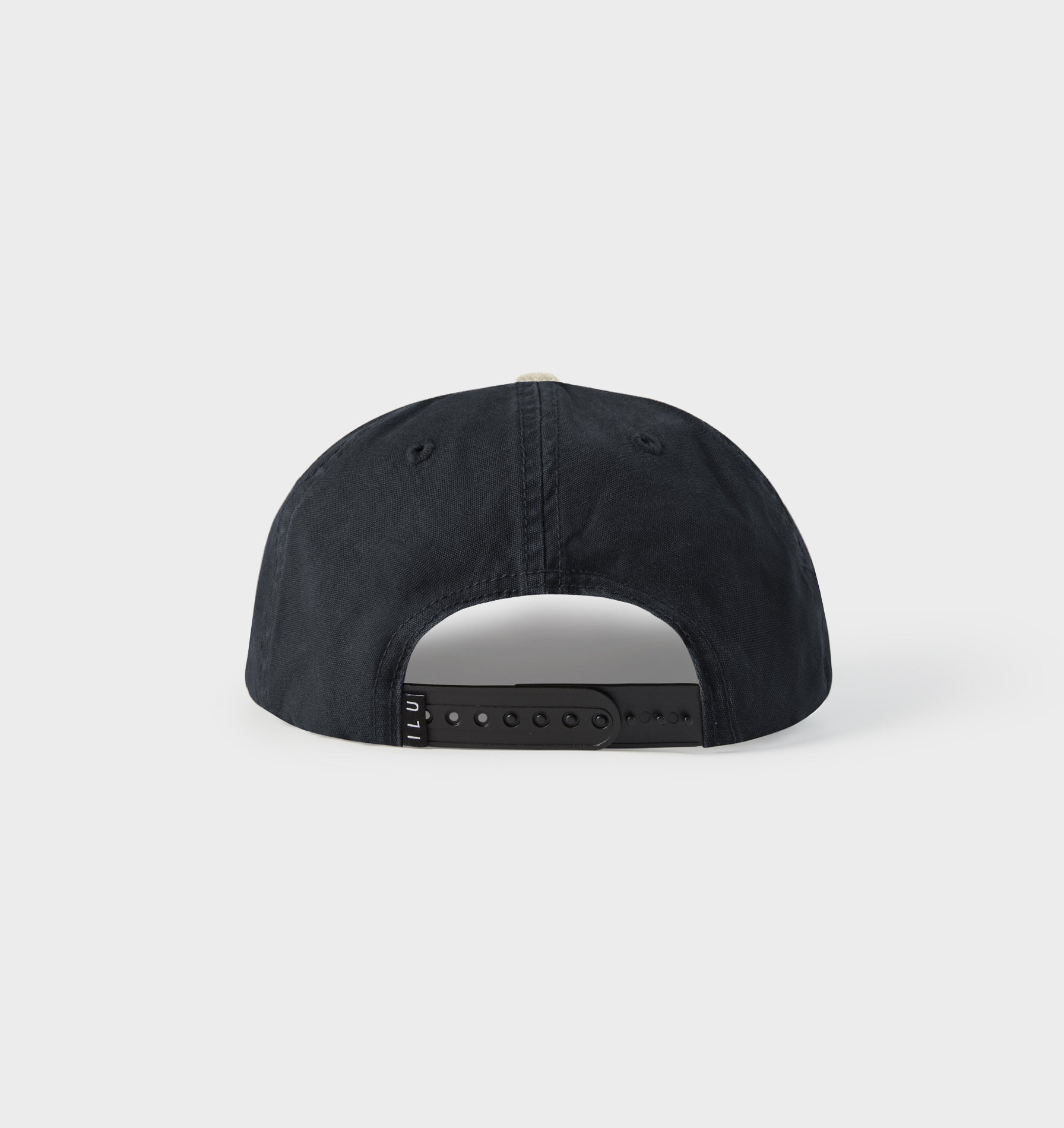 Amour Ryder Cap - Black/Off White