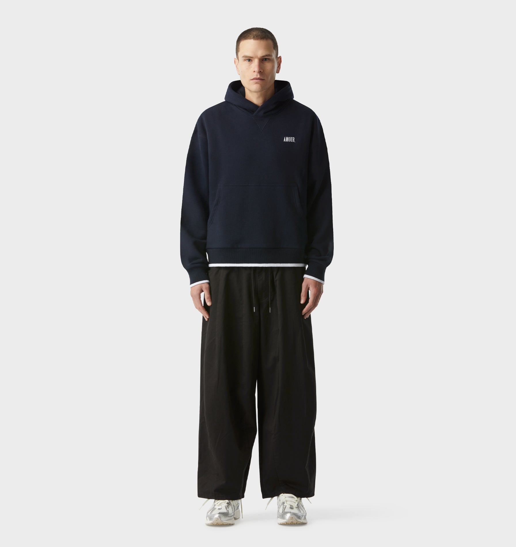 Box Crop Hood - Navy/White