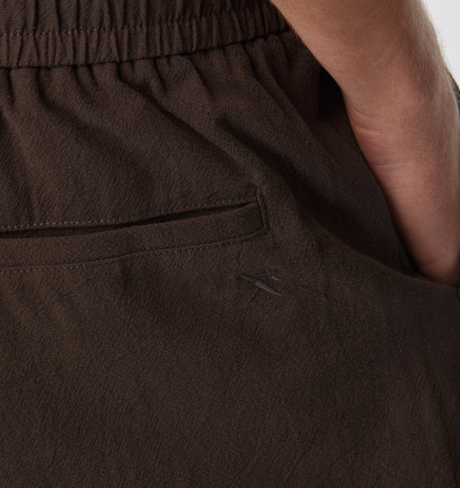 Linen Michael Pleat Short - Espresso
