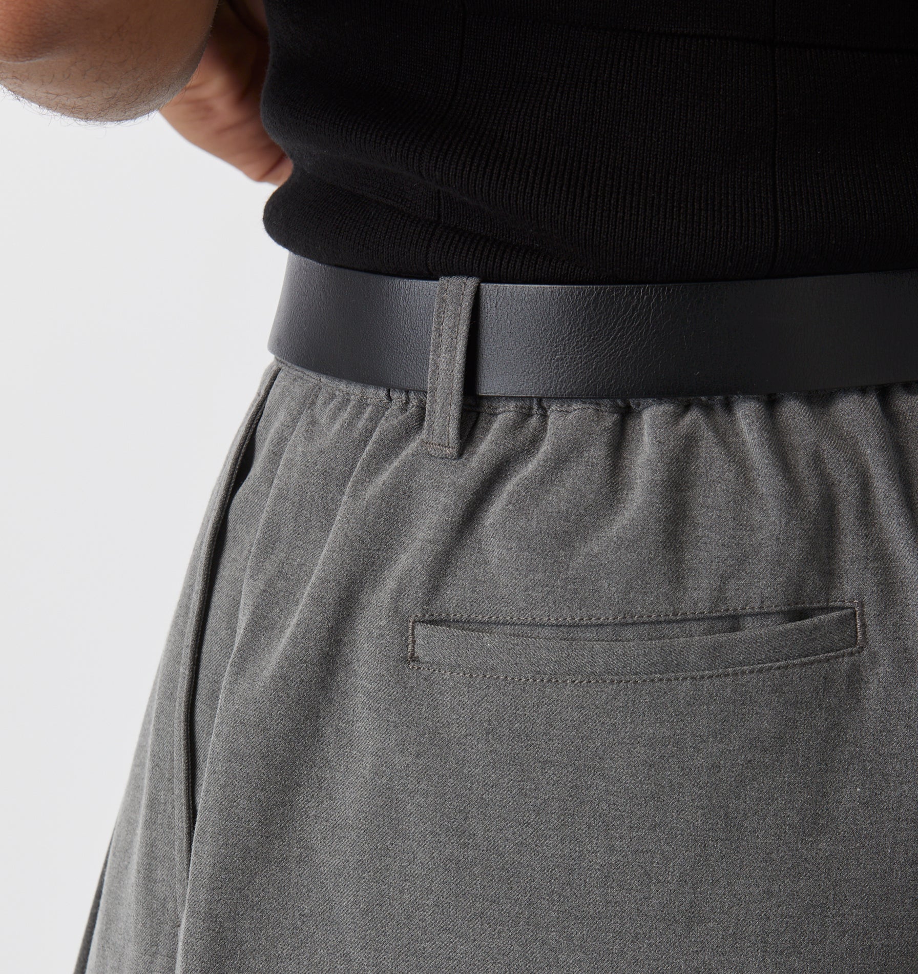 Alby Pleated Short - Grey Marle