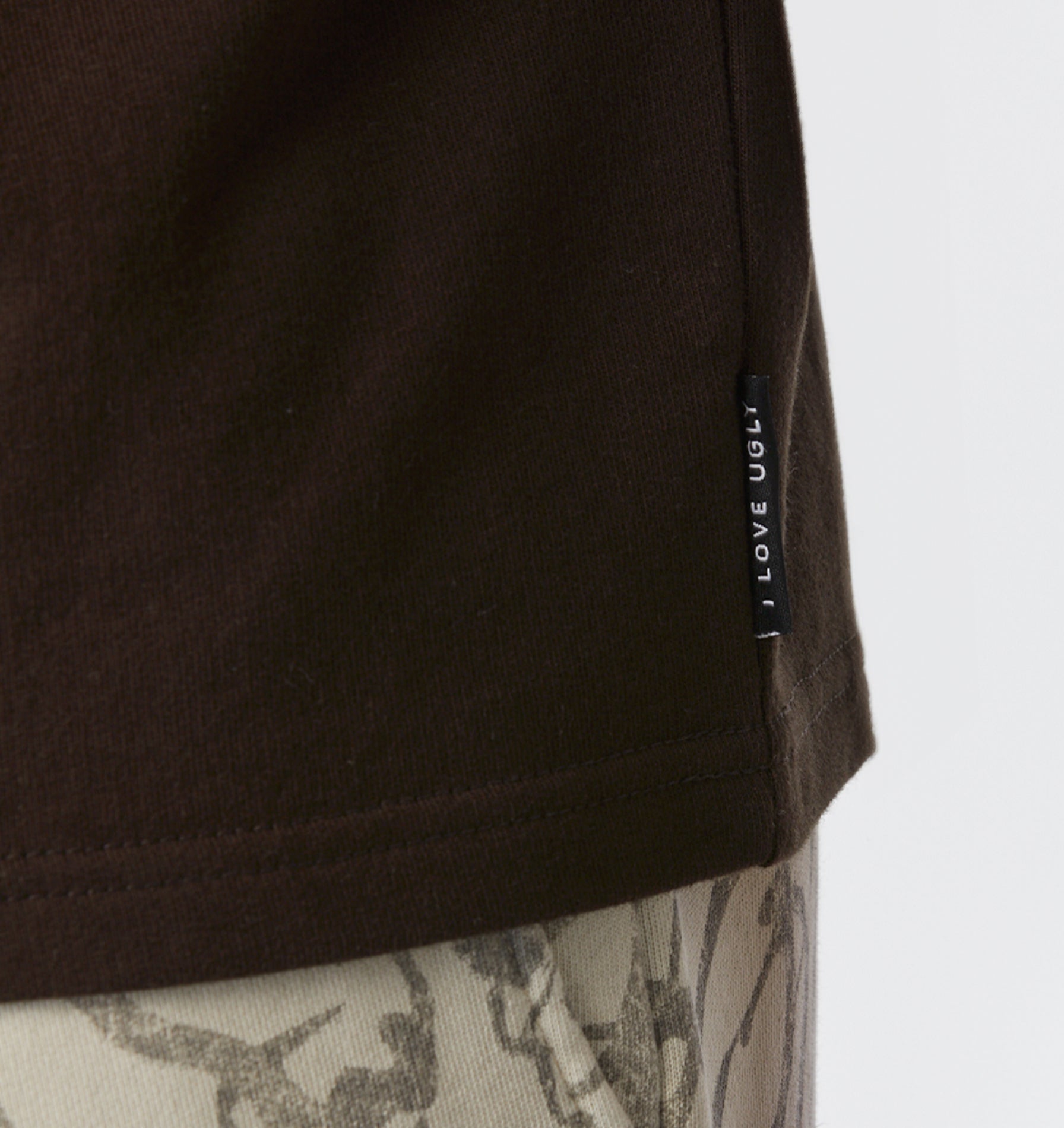 Heavy Lewi Tee - Coffee Bean