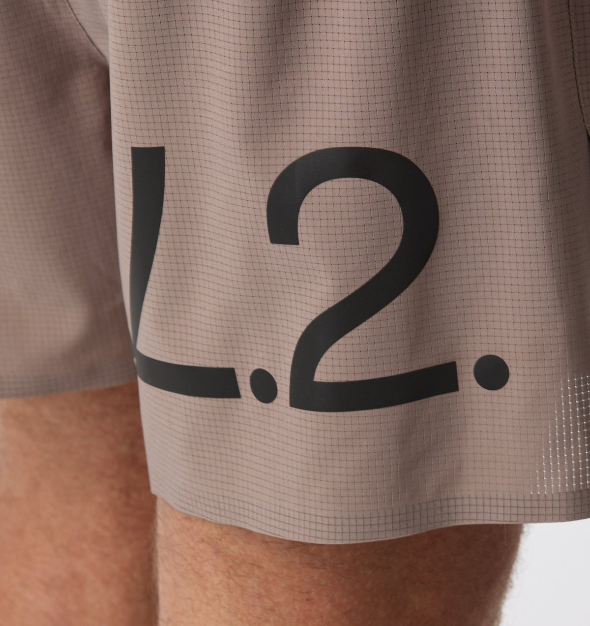 Active 4.5 Inch Run Short - Mushroom