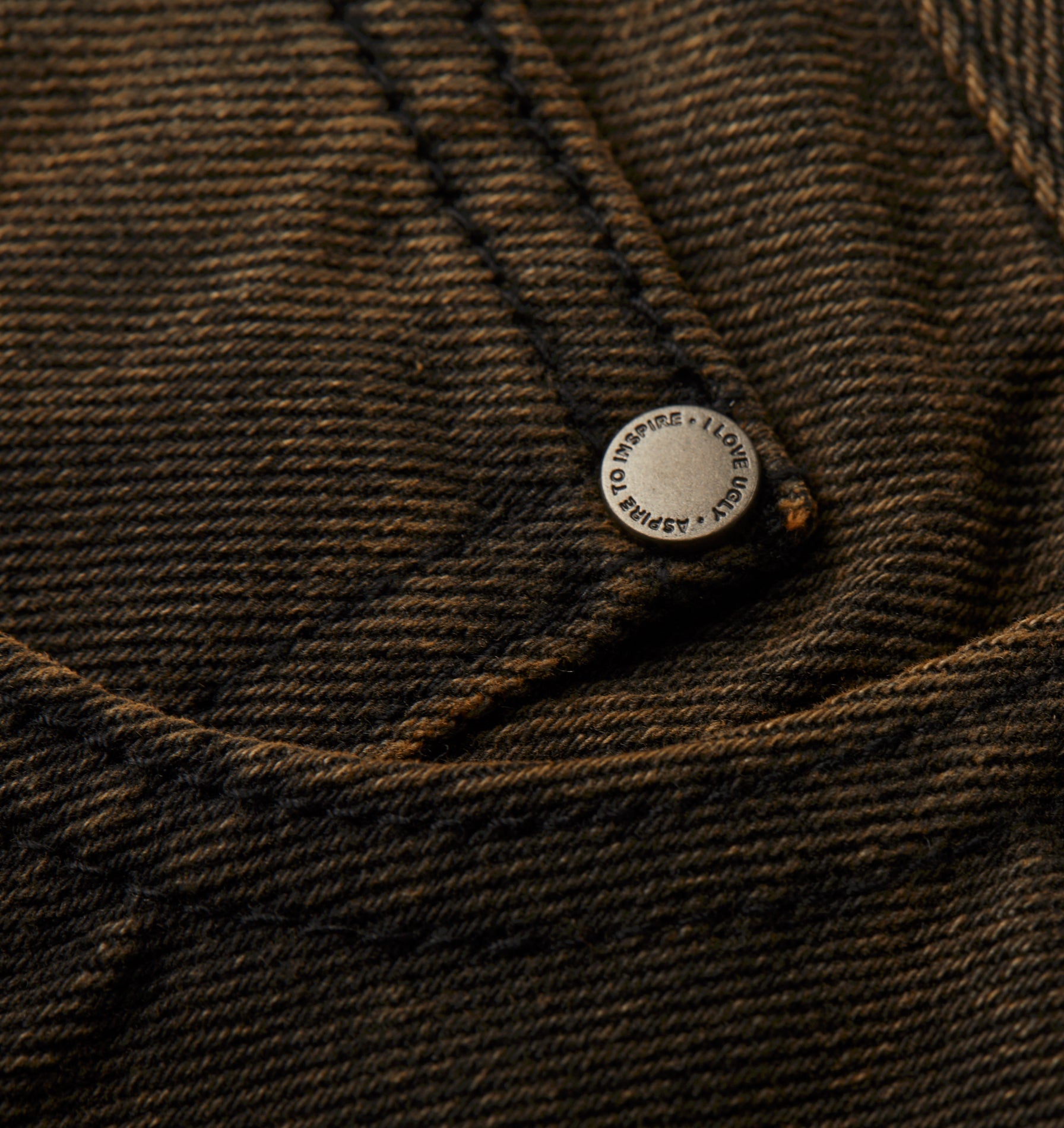 Clean Carpenter Short - Espresso