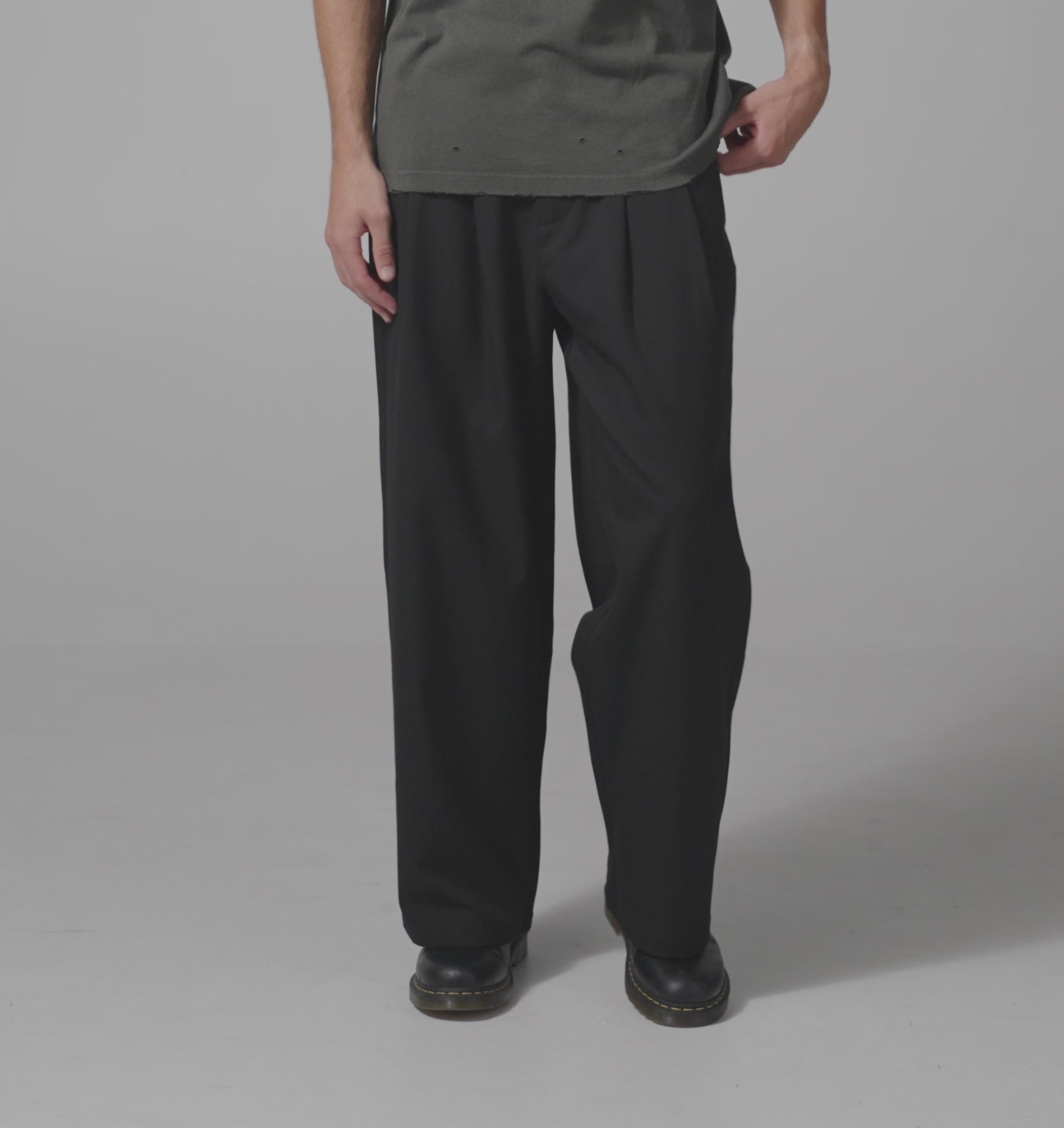 Albert Pleated Pant - Black | I Love Ugly US