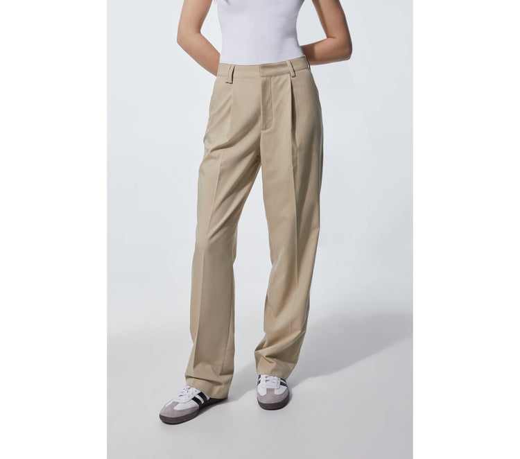 High Waist Relaxed Tailored Pant in Charcoal